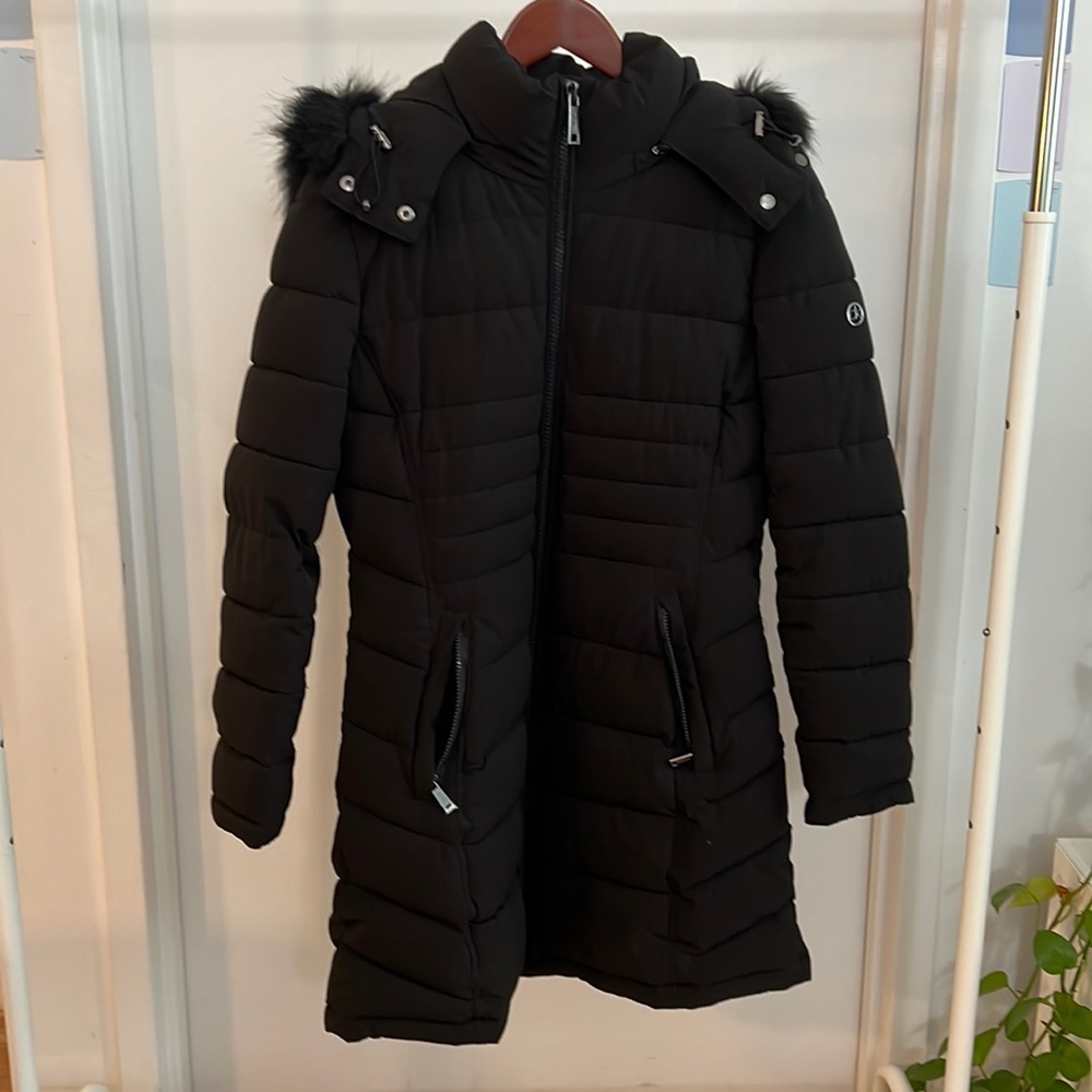 Calvin Klein Long Black Puffer with removable hood. Womens Medium